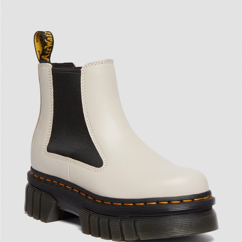 ✔️#49 NWT Dr MARTENS AUDRICK NAPPA LEATHER PLATFORM CHELSEA BOOTS